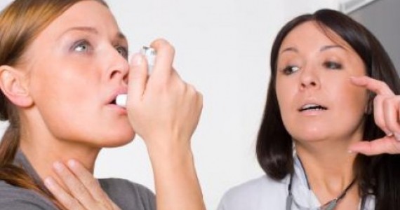 Sfaturi medicale Cum putem ajuta un bolnav de astm - prim ajutor astm
