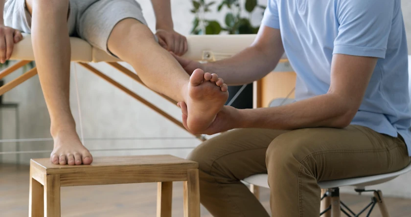 Ce e artroscopia de glezna